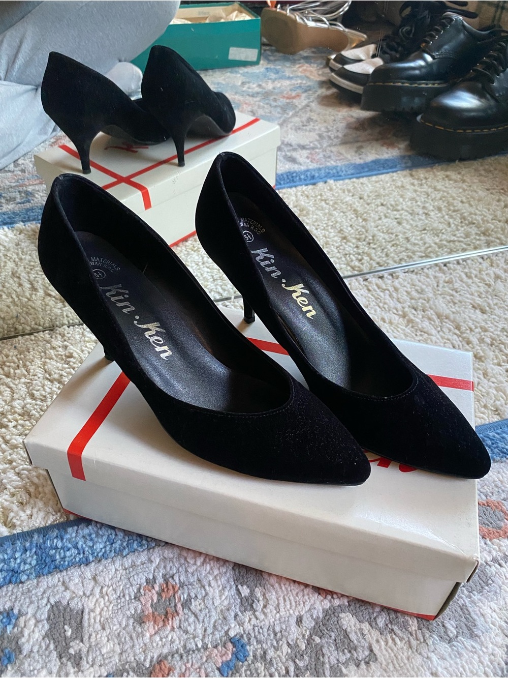 Black Suede Pointed Toe Mid Kitten Heel Pumps